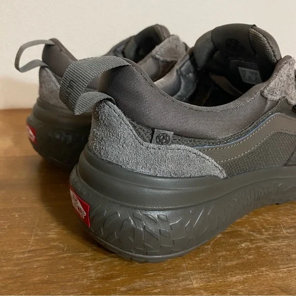 Size 9 - Vans UltraRange Neo VR3 MTE Mono Bungee Cord - Picture 8 of 15